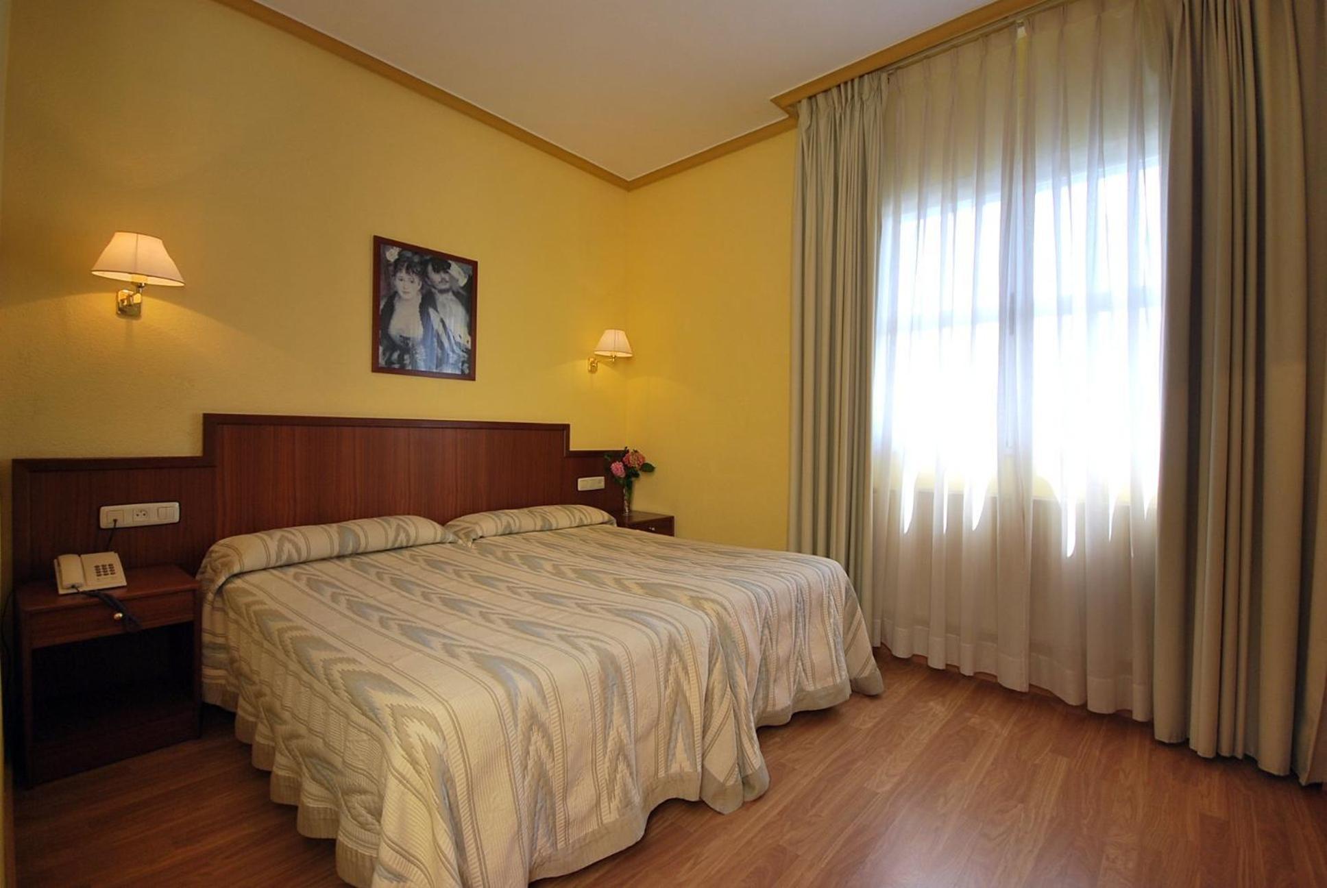 Vega Del Sella Hotel Arriondas Ruang foto